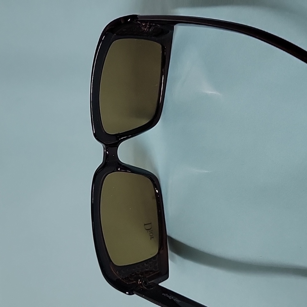 Designer Like Rhinestone Embellished Side Rectangular Sunglasses - Picture 10 of 10